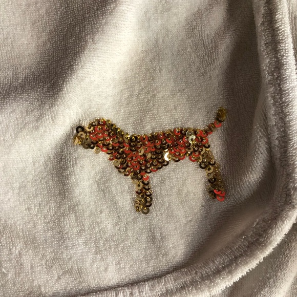 2012 Victoria secret pink White Shorts with Gold Sequin Spell-out PINK' Logo - Picture 4 of 7